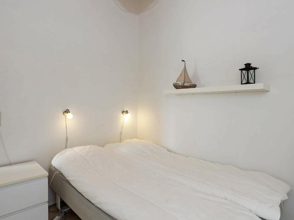 8 Person Holiday Home In Hals Eksteriør billede